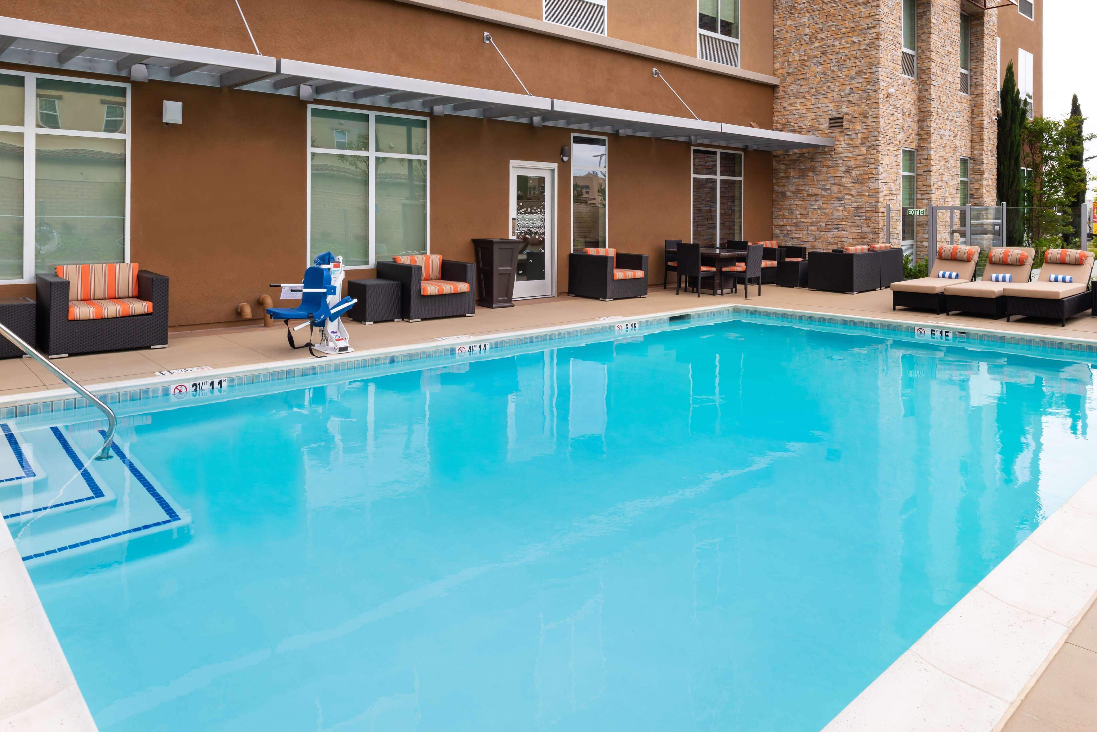 Hampton Inn & Suites Буена Парк Екстериор снимка